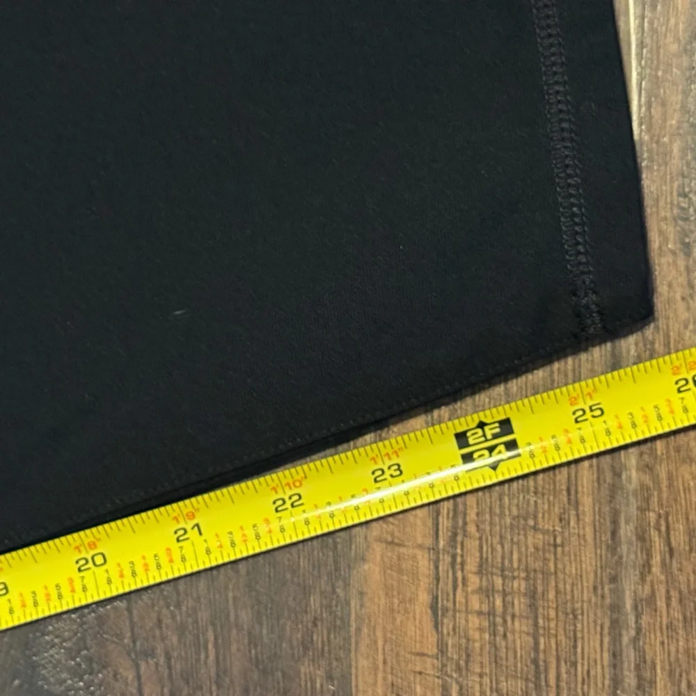 Carhartt Black Leggings size 1X EUC 20.5” waist & 26” length - Picture 5 of 10